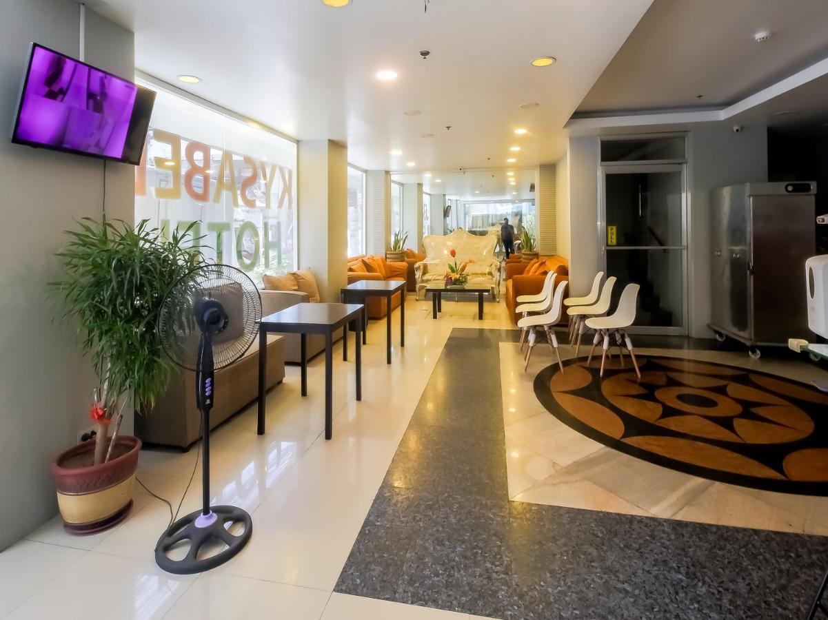 Vaccinated Staff - Oyo 837 Kysabel Hotel Paco Zewnętrze zdjęcie